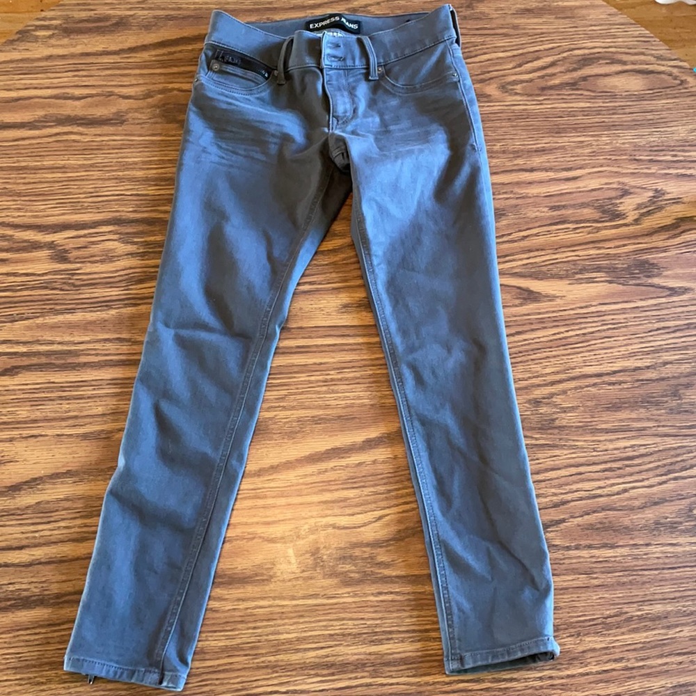 Express jeans. Extreme stretch, ankle, low rise.